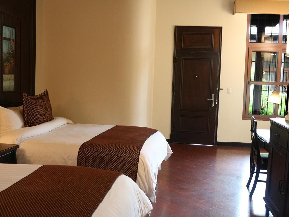Hotel Camino Real 5*