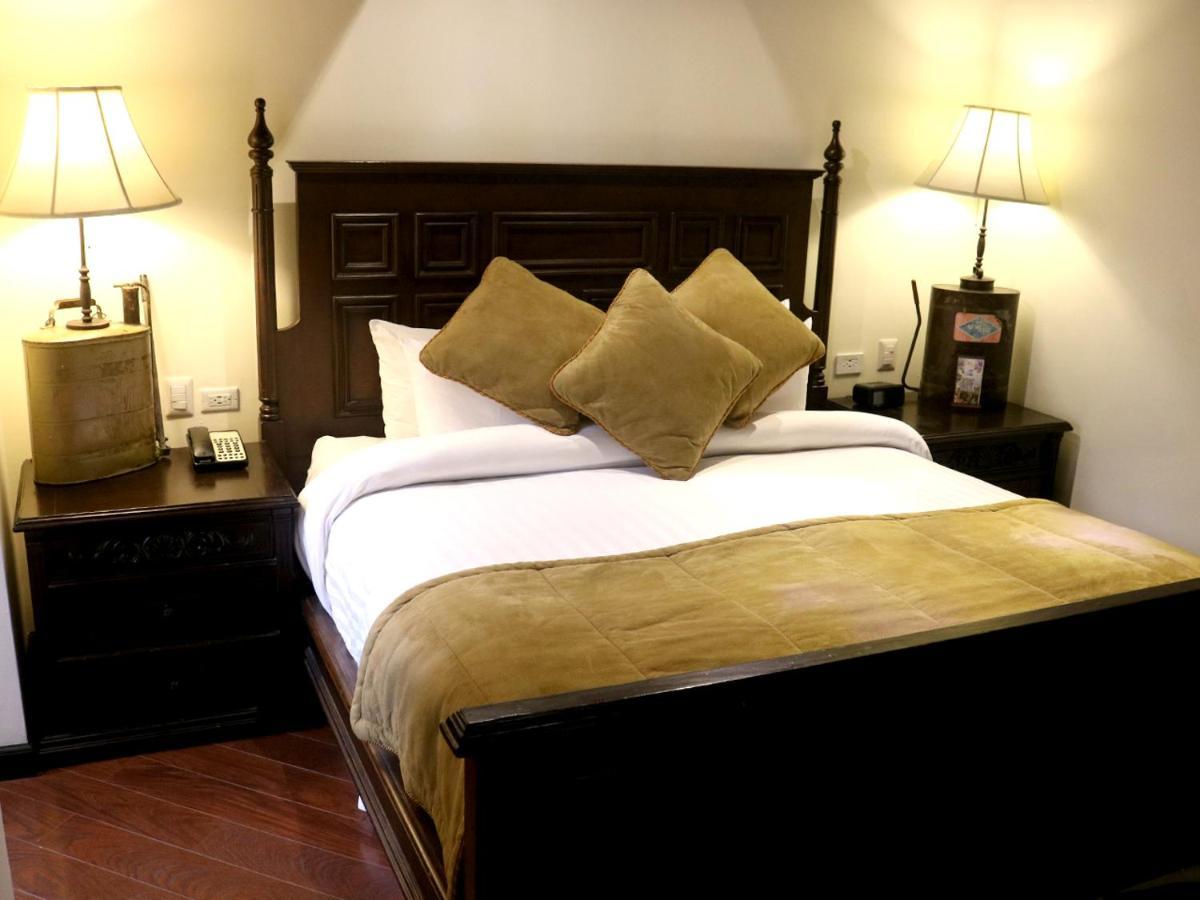 Camino Real Hotel Antigua