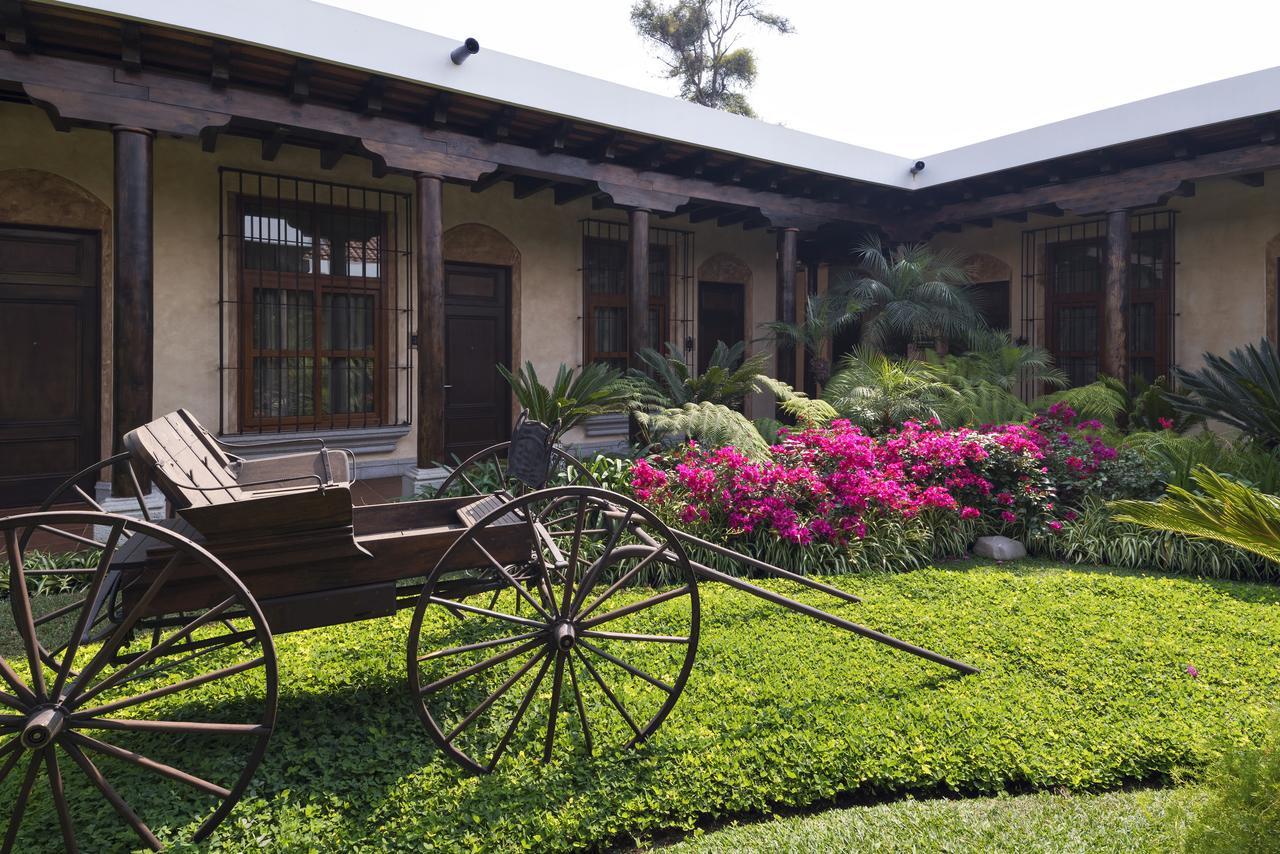 Camino Real Hotel